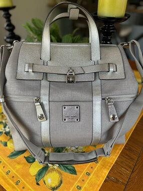 Shimmery Silver Henri Bendel Large Jettsetter Backpack Crossbody EUC